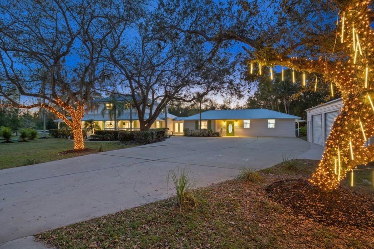 2 Bedroom 1 Bath Pool View Private Suite Fort Myers Exterior photo